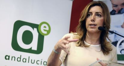 Susana Díaz, durante su visita a una tecnoincubadora de Sevilla.