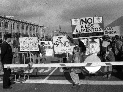 Manifestación ecologista en Barcelona contra la soja transgénica, hace unos años.