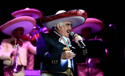 Vicente Fernández en un concierto en Zacatecas.