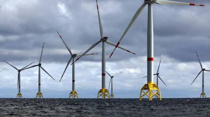 Aerogeneradores de Siemens Gamesa en un parque de eólica marina en aguas de Alemania.