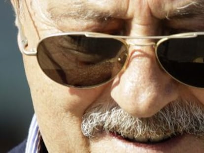 El exalcalde de la localidad malagueña de Marbella Julián Muñoz, a la salida de la Audiencia de Málaga.
