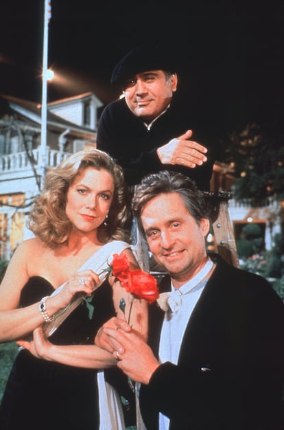 Kathleen Turner, Michael Douglas y Danny DeVito en 'La guerra de los Rose' (1989).