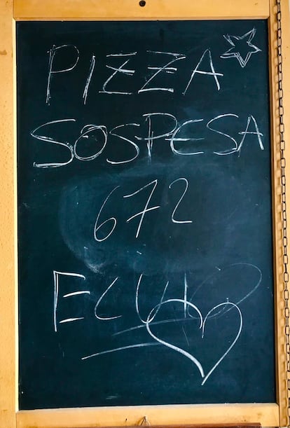 EL SÍMBOLO DE LAS PIZZAS SOLIDARIAS / CAPEL 