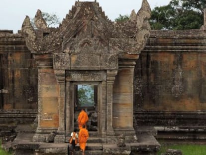 Monjes budistas en el templo de Preah Vihear, el 10 de noviembre.