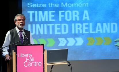 El líder del partido irlandés Sinn Fein, Gerry Adams durante una conferencia en Dublin.