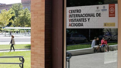 La UCM abrió una oficina para atender a los refugiados.