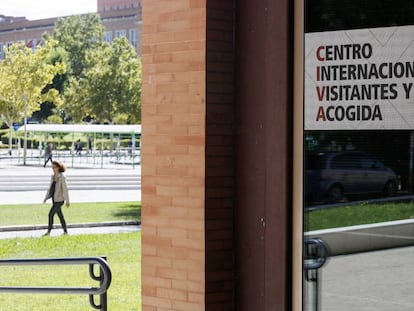 La UCM abri&oacute; una oficina para atender a los refugiados.