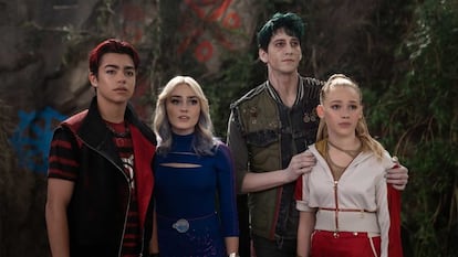 Película Zombies 4: Un verano entre vampiros de Disney+