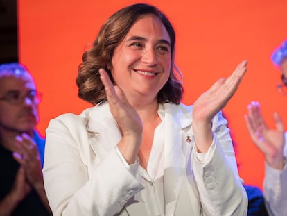 La alcaldesa de Barcelona y candidata de BComú, Ada Colau, después de los resultados de la noche electoral.