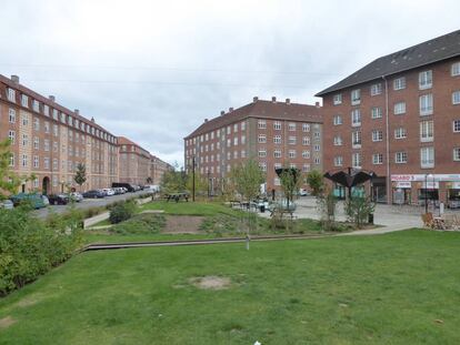 Tåsinge Plads en el barrio de Østerbro, Copenhagen.