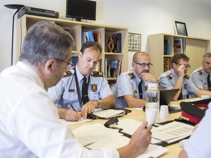 Reunió de treball de la cúpula de Mossos sobre la delinqüència a Barcelona.