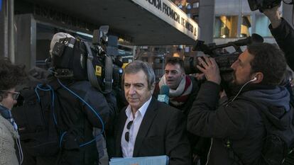 El exjefe de la policía de Coslada, Ginés Jiménez, a la salida de la Audiencia en enero de 2018.
