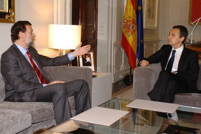 Zapatero recibe a Rajoy