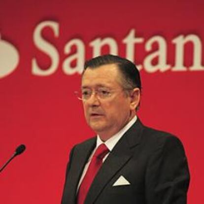 Sáenz cree "imprescindible" para Santander ganar cuota en pasivo