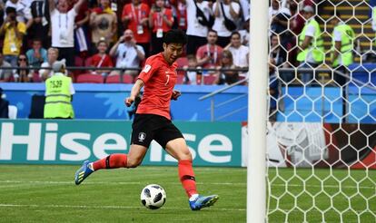 El delantero Son Heung-min momentos antes de marcar el segundo gol del equipo surcoreano.