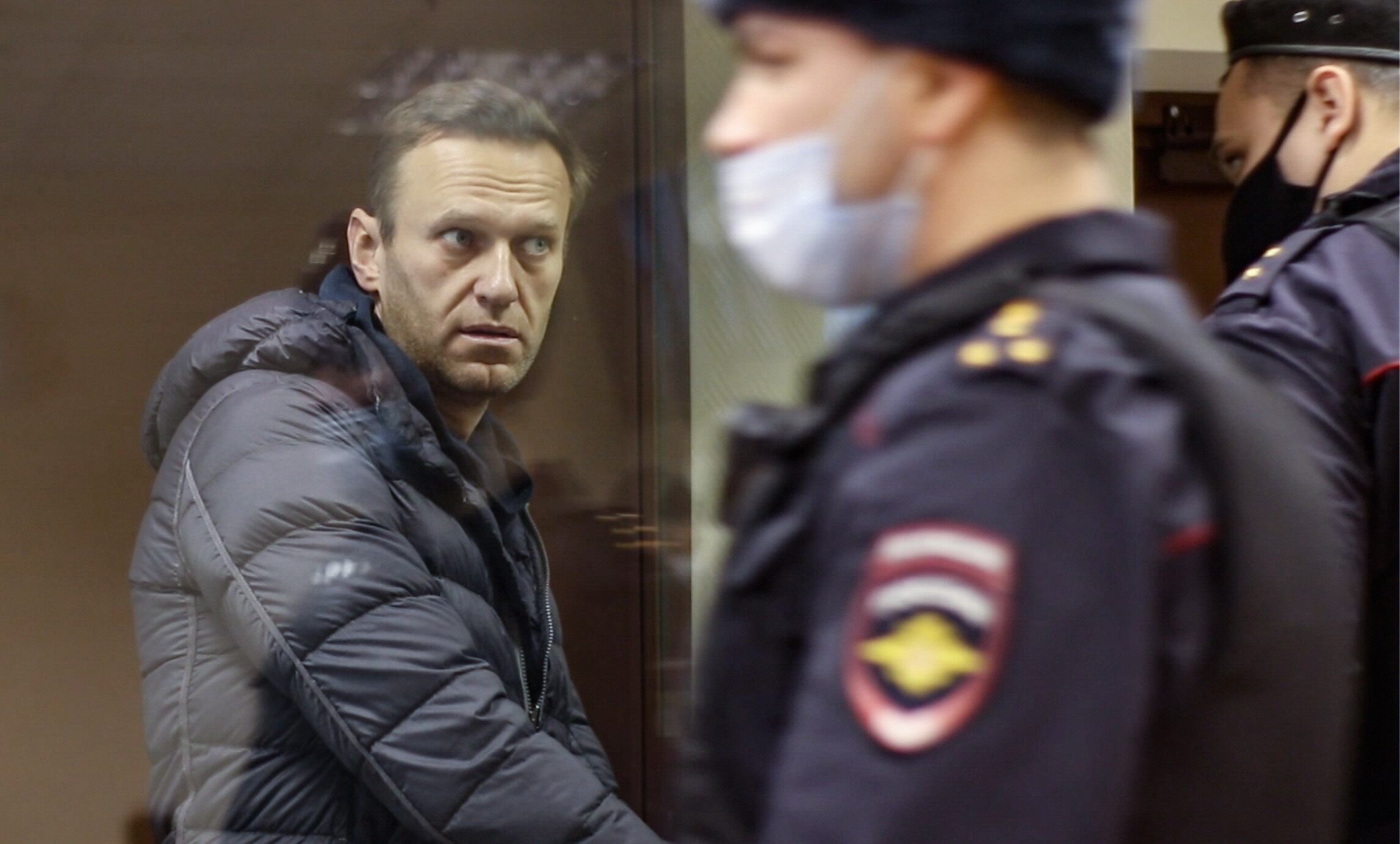 Alexéi Navalni, en un tribunal de Moscú, este viernes.