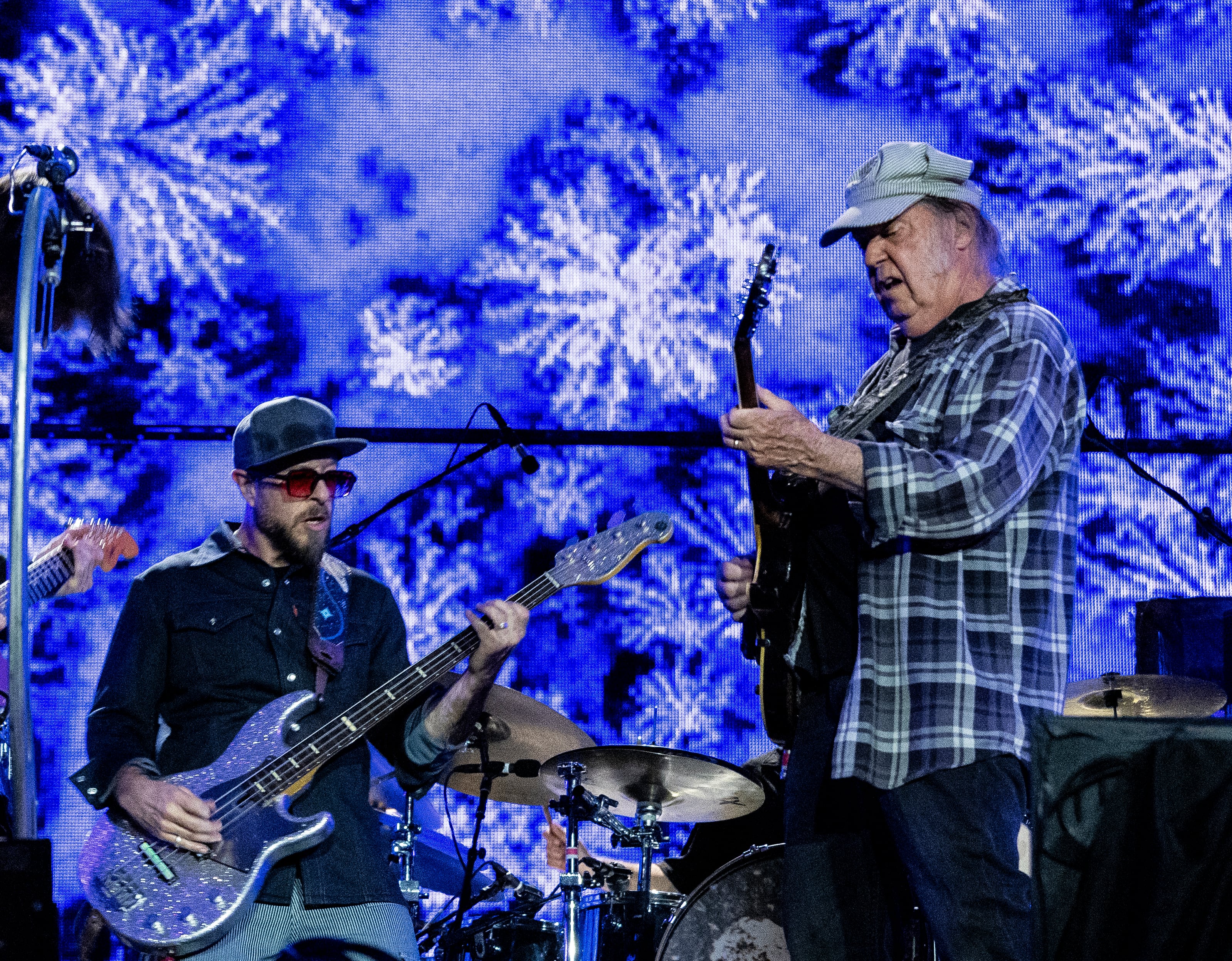 Neil Young: 50 discos después, todavía guarda otra canción de amor