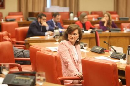 La vicepresidenta del Gobierno Carmen Calvo, durante la reunión de la Diputación Permanente en el Congreso de los Diputados.