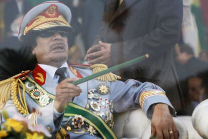 Gadafi, durante un desfile militar en la plaza Verde de Trípoli, en septiembre de 2009.