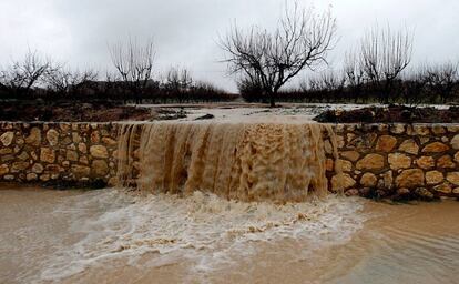 Desbordamiento del río Clariano a su paso por Ontinyent, el 19 de diciembre de 2016.