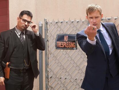 Michael Pe&ntilde;a y Alexander Skarsg&aring;rd en &lsquo;War on everyone&rsquo;.