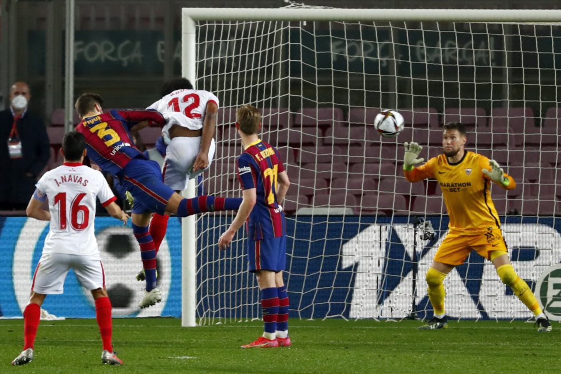 Barcelona-Sevilla, la semifinal de la Copa del Rey en imágenes | Fotos ...