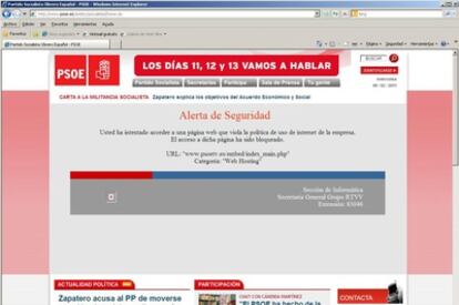 La captura de pantalla corrobora el veto de RTVV al acceso de sus trabajadores al contenido de la webTV del PSOE. El mensaje dice: "Alerta de seguridad. Usted ha intentado acceder a una página web que viola la política de uso de internet de la empresa. El acceso a dicha página ha sido bloqueado".