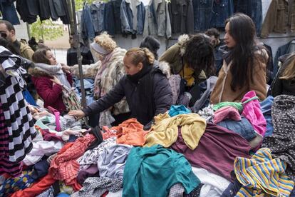 El Rastro también se ha convertido en una atracción turística de los domingos.