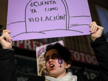 Manifestación en Madrid el 5 de diciembre de 2018 contra la decisión judicial de mantener en libertad a los miembros de La Manada.