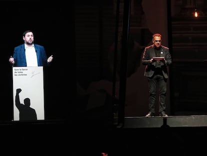 Un holograma de Oriol Junqueras y su hermano Roger Junqueras.