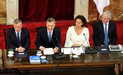 El presidente de Argentina, Mauricio Macri, habla ante el Congreso en la apertura del año legislativo.