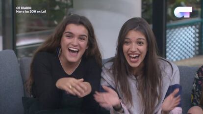 "Aitana ve a la sala de piano", "Alfred, las pilas del micro". En Twitter ya se baraja la idea de hacer un casting para tan codiciado puesto. Sobre todo, después de que Amaia declarara públicamente su amor por el supuesto recepcionista de la casa, Martí Rubira. Sin embargo, el hijo de Tinet Rubira es ayudante de producción. La persona que ocupa ese puesto se llama Julia, la lían (y se deja liar) para gastarse bromas entre ellos y muchos espectadores quieren sobornarla para saber todo lo que pasa en la casa. Recaditos y sobre sueldo. ¿Qué más queréis?