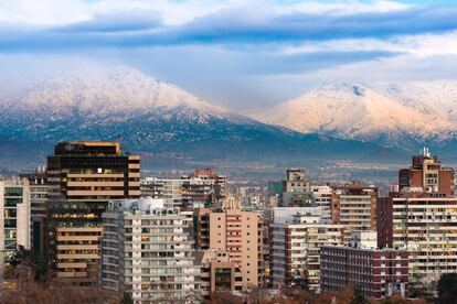 Vista invernal de Santiago de Chile. Este mes se pone fin a la tarifa de invierno en electricidad