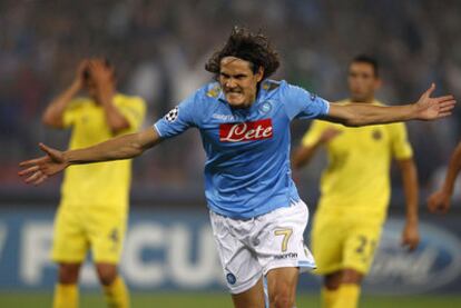 Cavani festeja su gol al Villarreal.