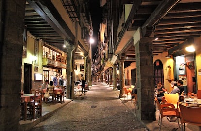 En una imagen cedida por Joan Antoni Vicent, la calle Blasco d'Alagó, de Morella.