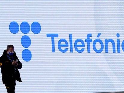 Telefónica emite híbridos por 750 millones para acometer su nueva recompra de deuda perpetua