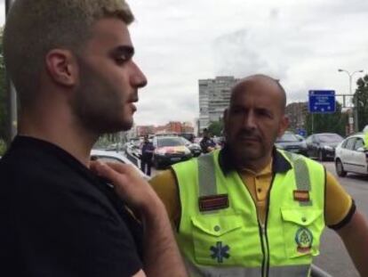 El incidente se ha producido poco antes de las 12 de la mañana, cuando el conductor, que viajaba con su pareja de copiloto, ha perdido el control del vehículo