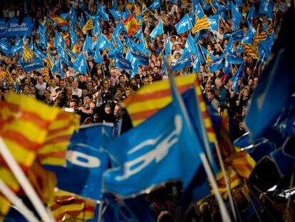 Rajoy logró terminar la campaña electoral sin concretar sus propuestas de recortes.