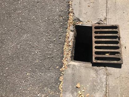 The drain which trapped Carlos Perry.