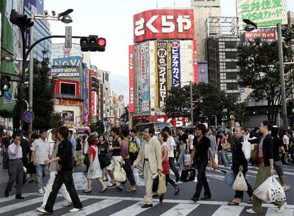 Ambiente en una calle del barrio de Shibuya en Tokio (Japón)