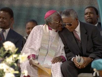 O arcebispo Desmond Tutu e Nelson Mandela, em 1994