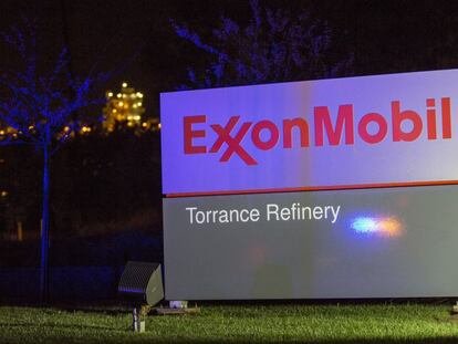Instalaciones de Exxon Mobil, en Torrance (California).