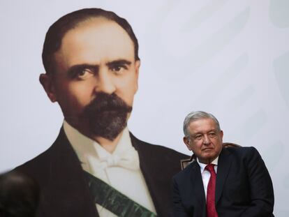 López Obrador, durante el aniversario pro la muerte de Francisco I. Madero.
