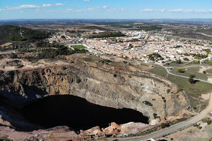 Vista aérea de la antigua mina y de Tharsis.