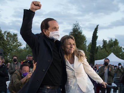 Pablo Iglesias y Yolanda Díaz, en el mitin que cerró en mayo de 2021 la campaña de Unidas Podemos para las elecciones de Madrid.