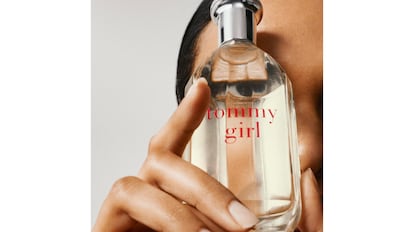 El perfume fresco para mujer ideal para usar durante el verano