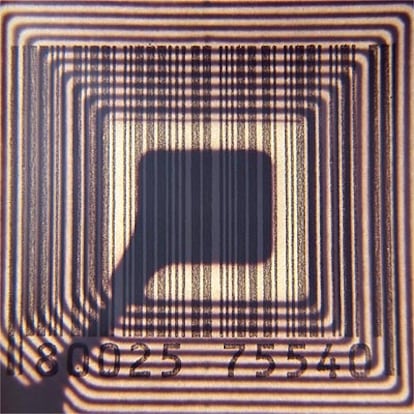 Una etiqueta RFID, que permite identificar productos a distancia.