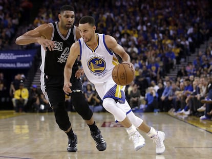 Curry, frente a Duncan.