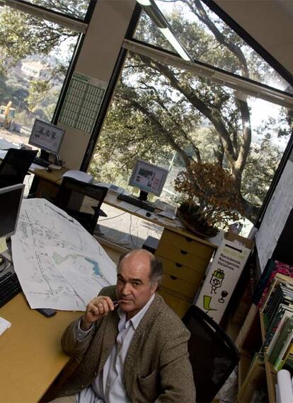 Luis Vallejo, en su estudio de Madrid.