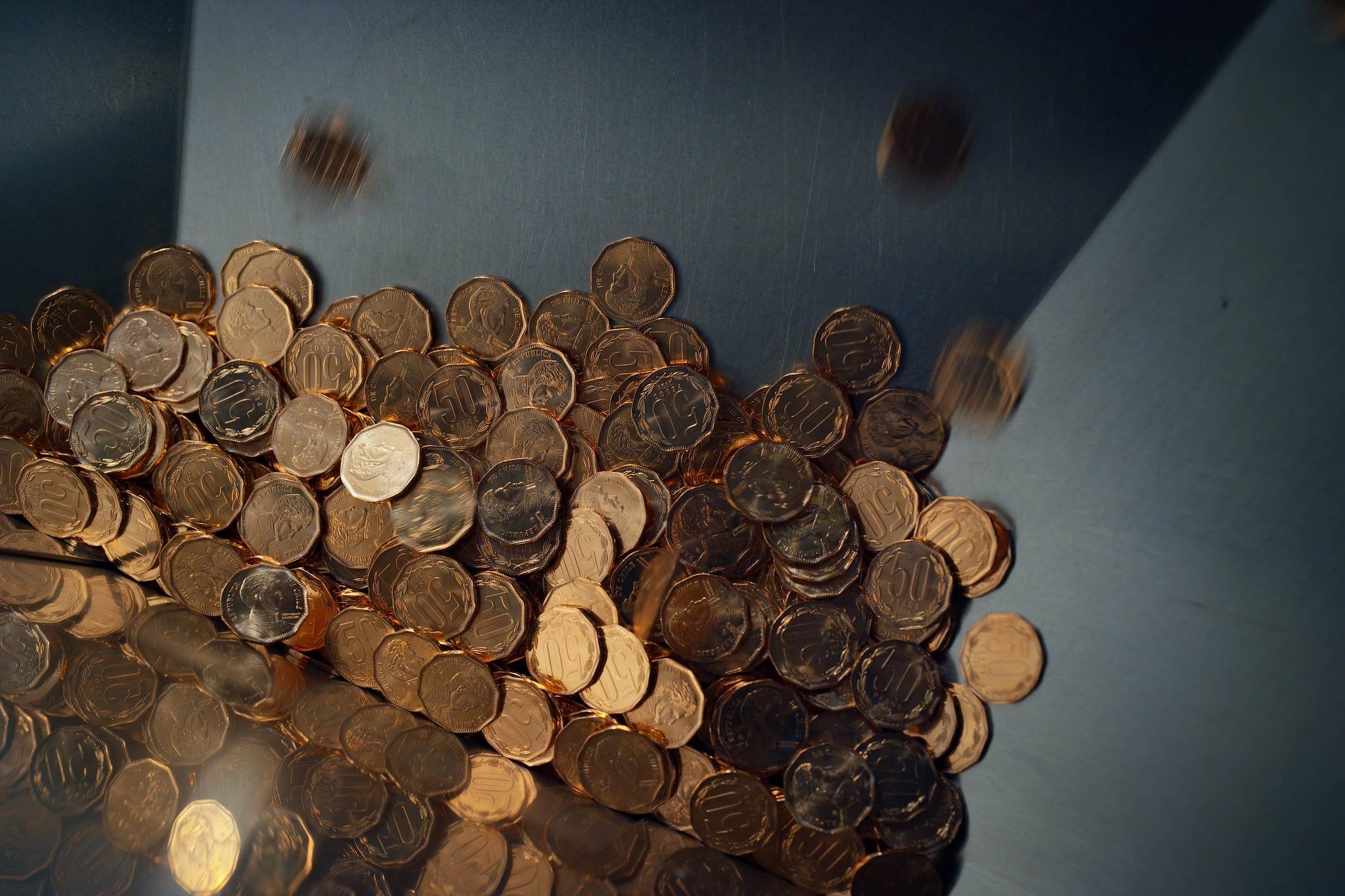 Chile renueva las monedas de 10 y 50 pesos: cómo son y cuándo comenzarán a circular